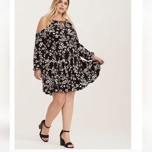 Plus Size 2X Black Floral Dress Cold Shoulder Dress Torrid